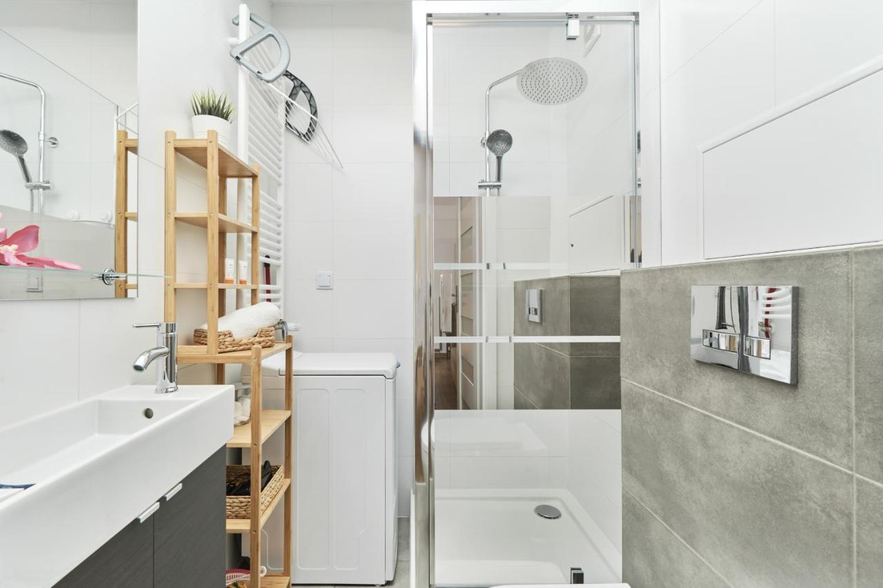 ורוצלב Riverside Apartments Na Grobli By Noclegi Renters מראה חיצוני תמונה